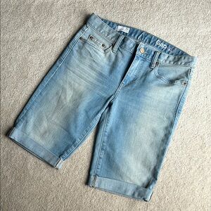 Gap Bermuda Shorts - size 0